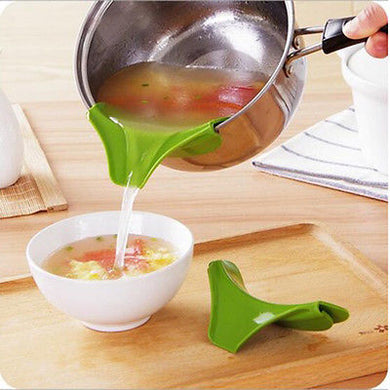 Hot Sale Kitchen Gadget Funnel Anti-spill Pans Rim Silicone Deflector Liquid Diversion Mouth Cooking Kitchen Tool Convenience